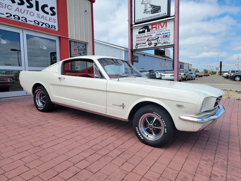 1965 Mustang Fastback 2+2