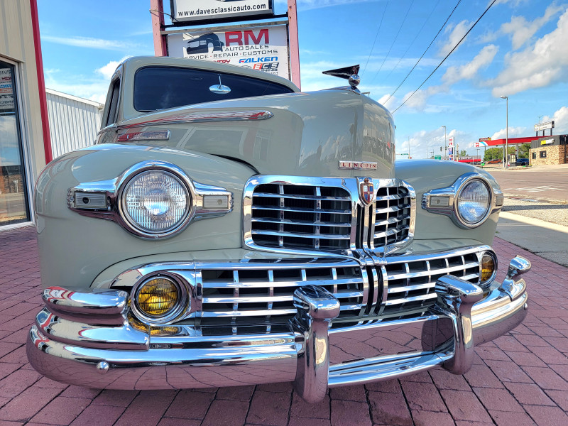 1946 Lincoln Zephyr 66H Sedan